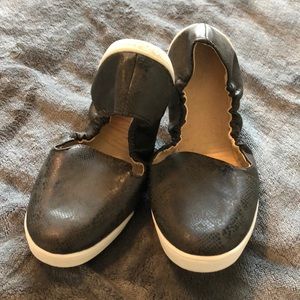 Black snake print Kruzers by FitKicks